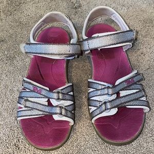 Teva sandals size 1